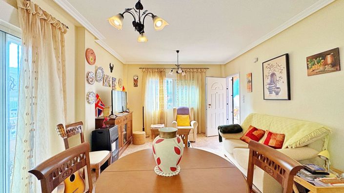 Image No.13-3 Bed Townhouse for sale