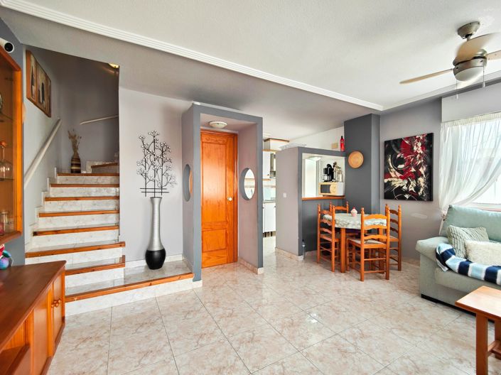 Image No.11-3 Bed Townhouse for sale