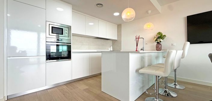 Image No.8-3 Bed Apartment for sale