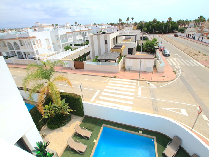 Image No.41-4 Bed Villa for sale