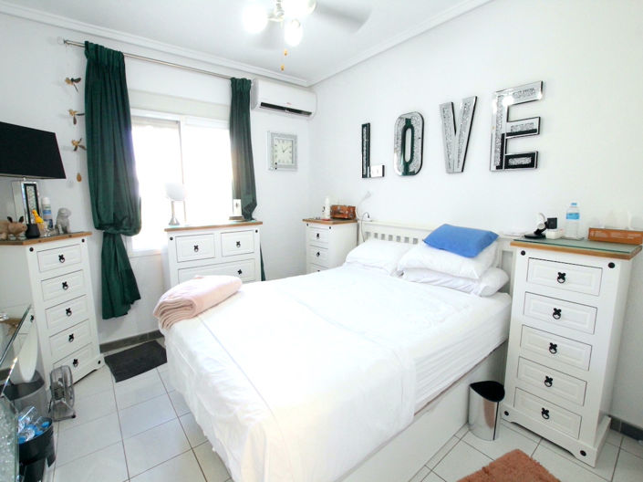 Image No.17-3 Bed Villa for sale