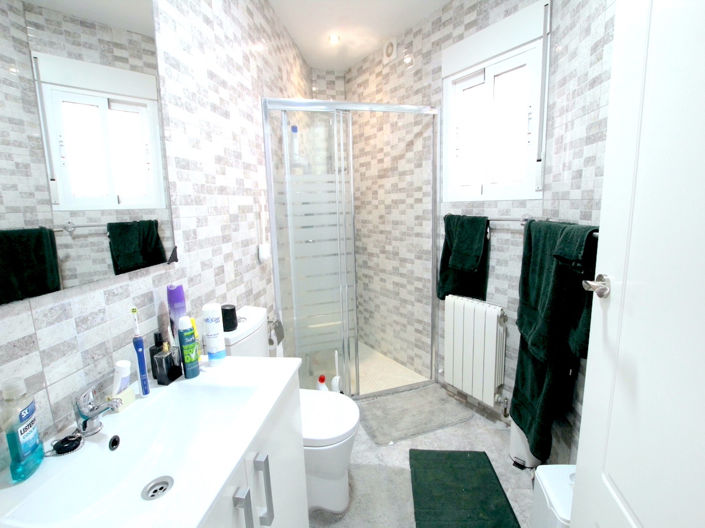 Image No.19-3 Bed Villa for sale