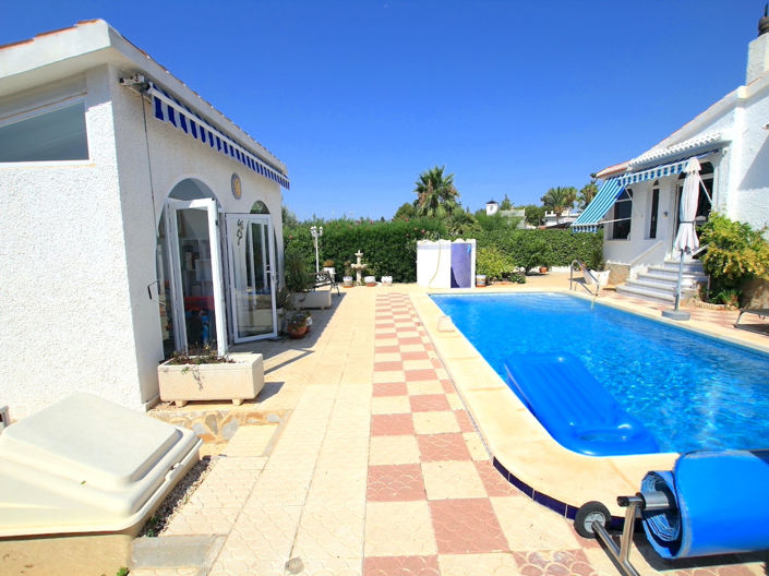 Image No.40-3 Bed Villa for sale