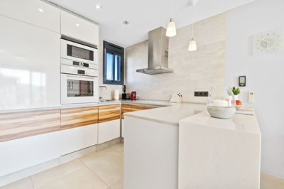 7270786b75994aa4970d80c388807f6adfabe