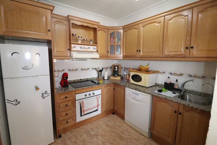 Image No.17-3 Bed Townhouse for sale