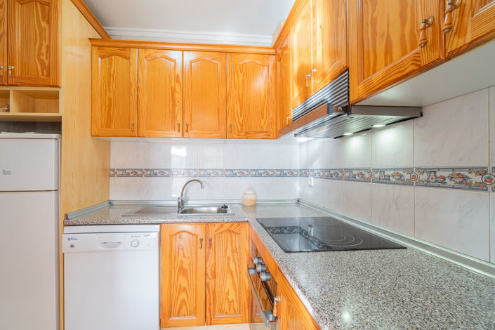 Image No.10-2 Bed Townhouse for sale