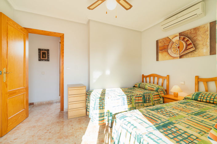 Image No.27-2 Bed Townhouse for sale