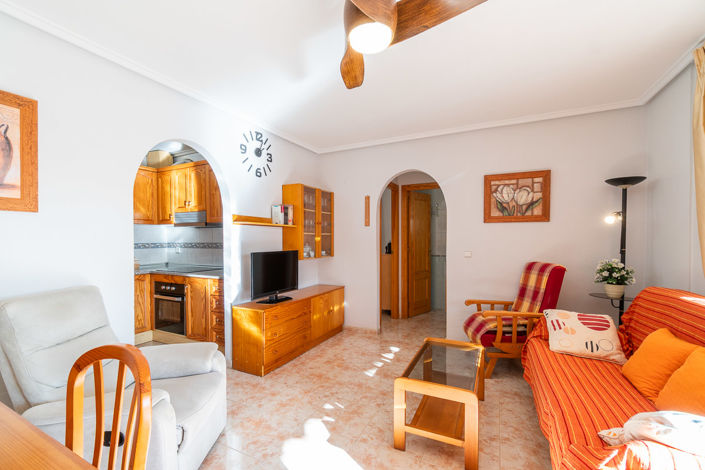 Image No.8-2 Bed Townhouse for sale