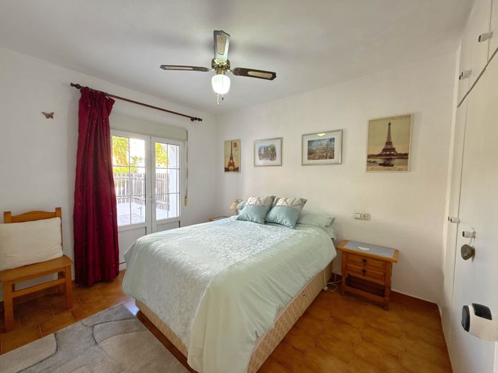 Image No.10-3 Bed Townhouse for sale