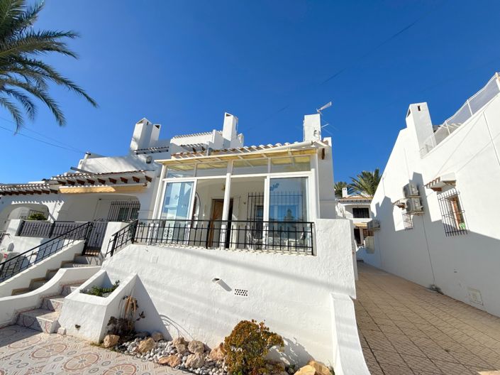 Image No.3-3 Bed Townhouse for sale