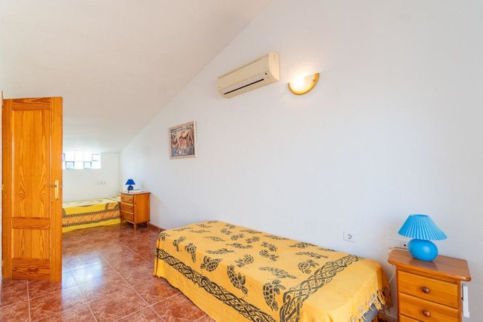 Image No.31-3 Bed Townhouse for sale