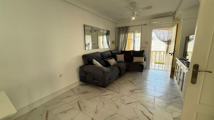 Image No.7-2 Bed Townhouse for sale