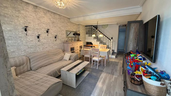 Image No.6-2 Bed Townhouse for sale