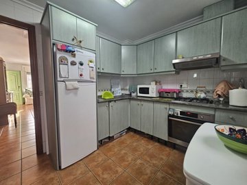 20251031160324xlarge