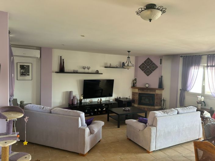 Image No.19-3 Bed Villa for sale