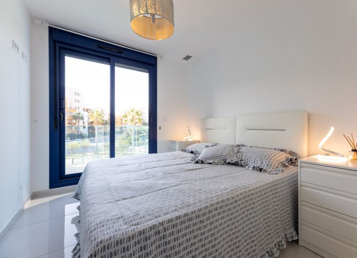 Image No.4-2 Bed Apartment for sale