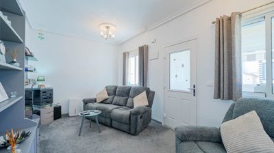 o1jaqrau7t1uktm18imt2id1hfe33