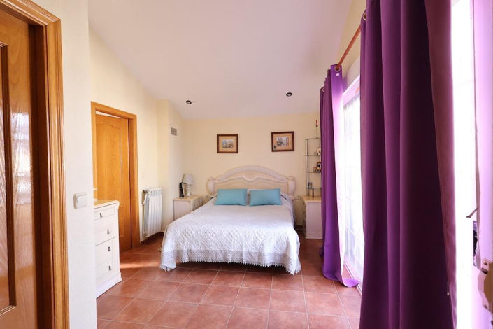 Image No.16-4 Bed Villa for sale
