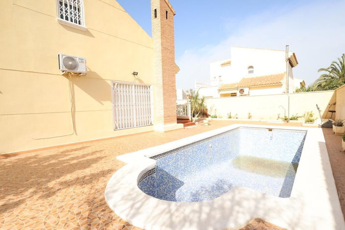 Image No.21-4 Bed Villa for sale