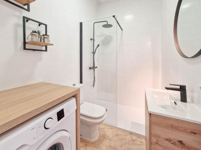 Image No.21-2 Bed Townhouse for sale