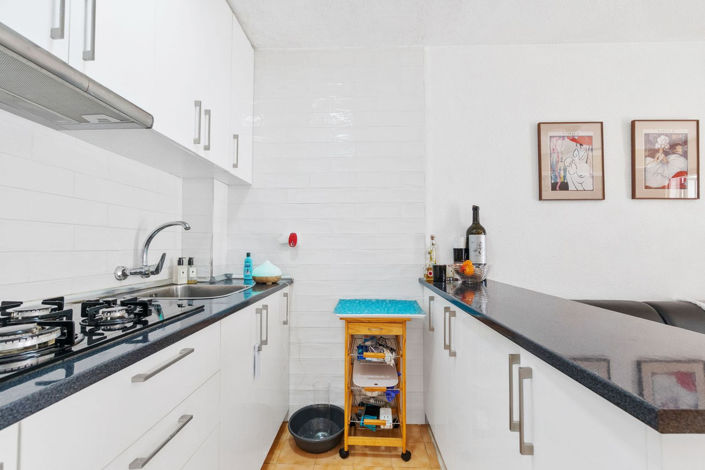 Image No.17-2 Bed Townhouse for sale