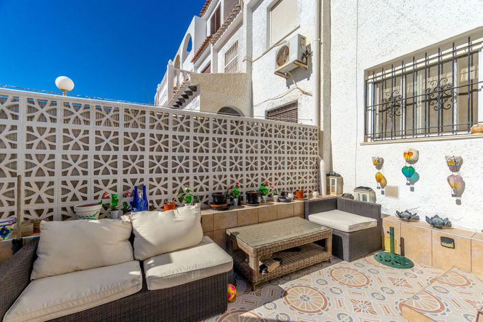 Image No.7-2 Bed Townhouse for sale