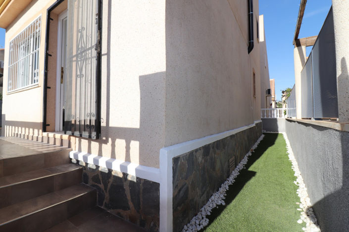 Image No.18-3 Bed Villa for sale