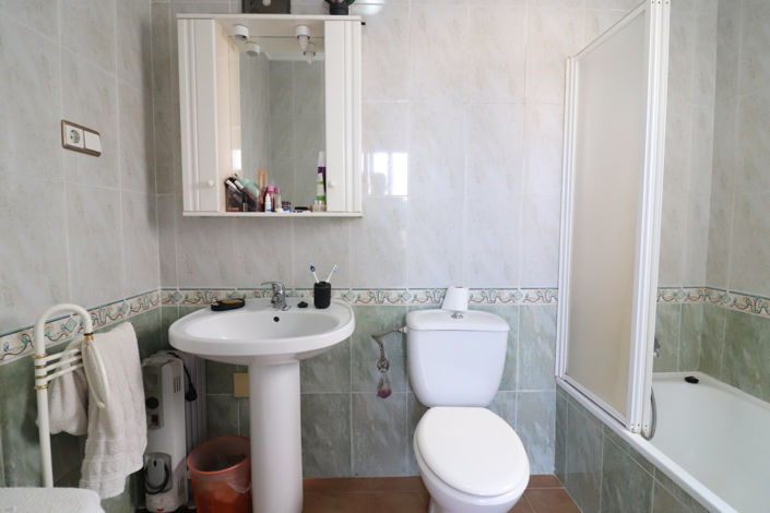 Image No.17-3 Bed Townhouse for sale