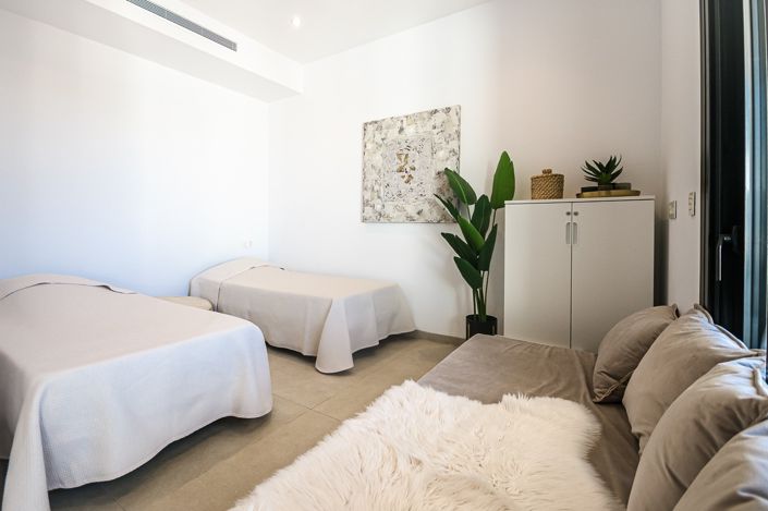 Image No.5-3 Bed Apartment for sale