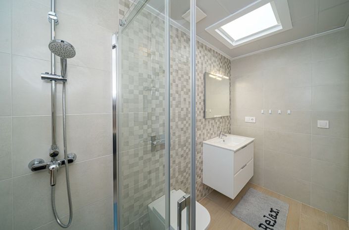 Image No.18-3 Bed Villa for sale