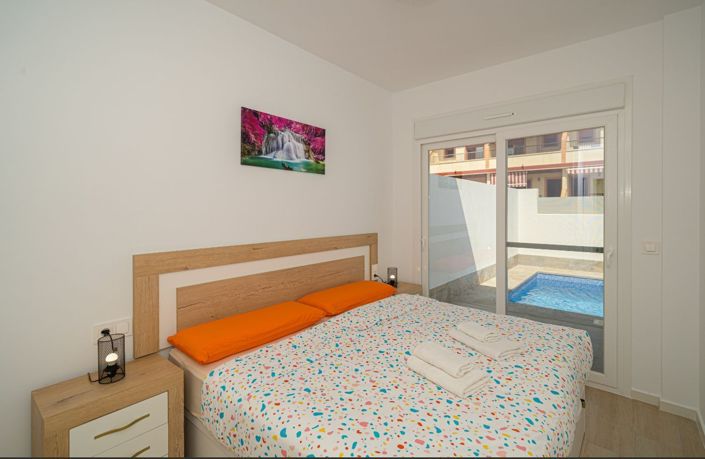 Image No.19-3 Bed Villa for sale