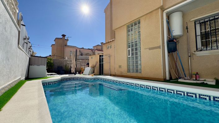 Image No.6-Villa de 2 chambres à vendre à Villamartin