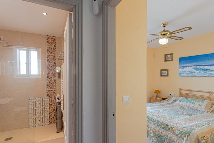 Image No.18-3 Bed Townhouse for sale