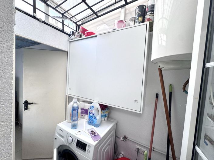 Image No.17-5 Bed Townhouse for sale