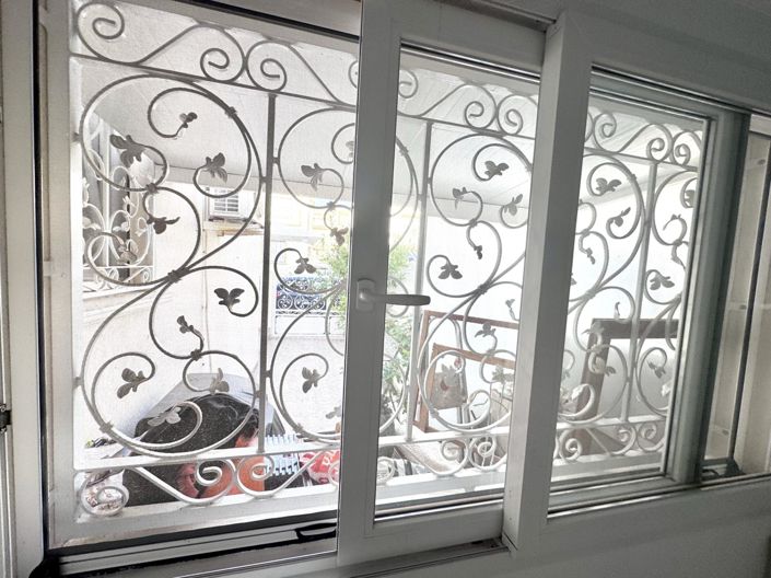 Image No.19-5 Bed Townhouse for sale