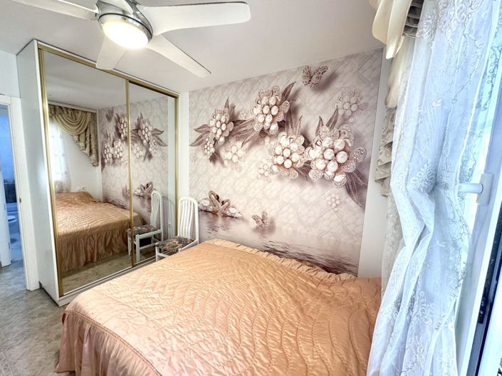 Image No.26-5 Bed Townhouse for sale