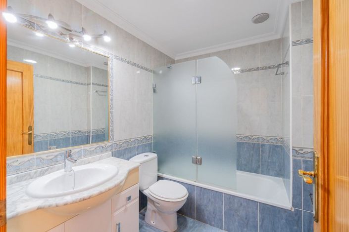 Image No.18-3 Bed Apartment for sale