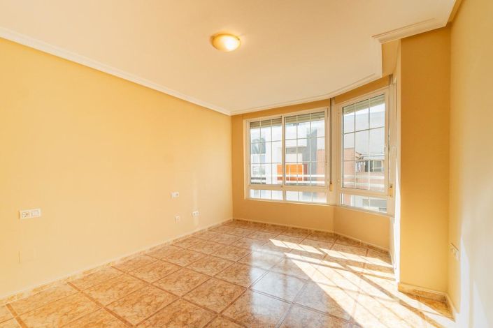 Image No.19-3 Bed Apartment for sale