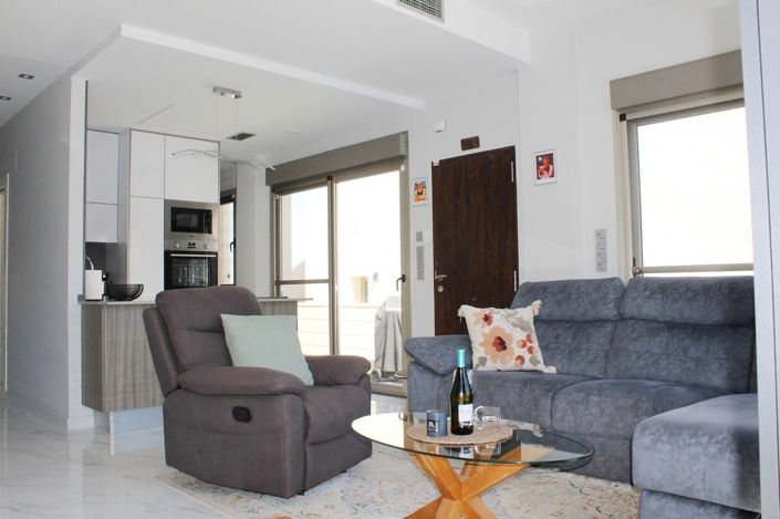 Image No.6-4 Bed Villa for sale