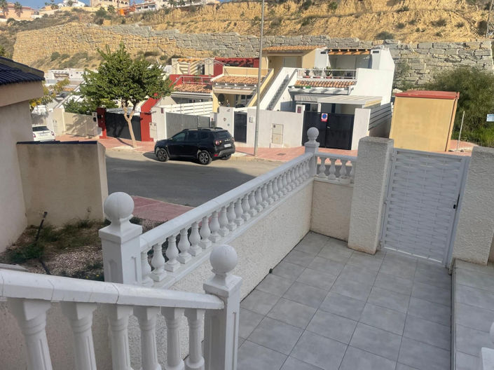 Image No.22-2 Bed Apartment for sale