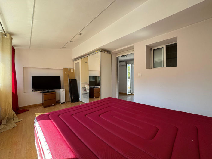 Image No.14-2 Bed Townhouse for sale