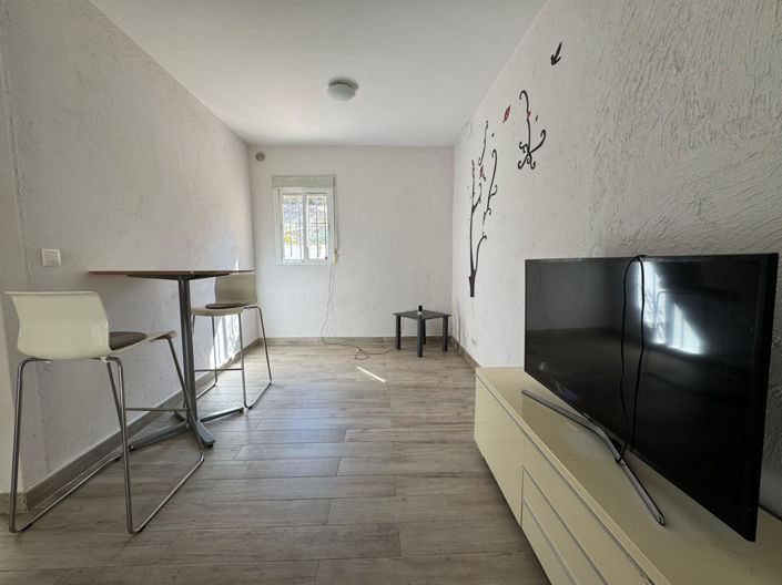 Image No.6-2 Bed Townhouse for sale