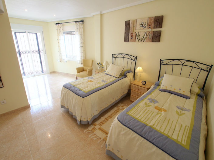 Image No.28-5 Bed Villa for sale