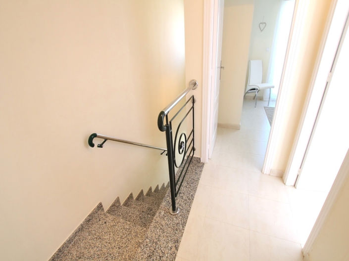 Image No.17-2 Bed Townhouse for sale