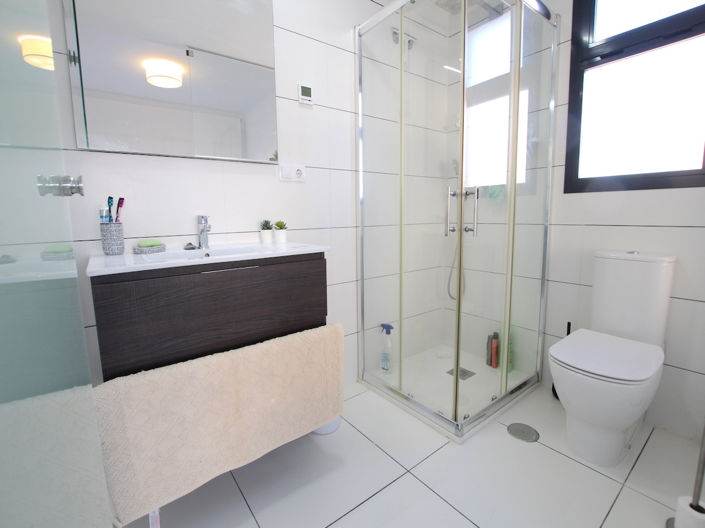 Image No.21-2 Bed Apartment for sale