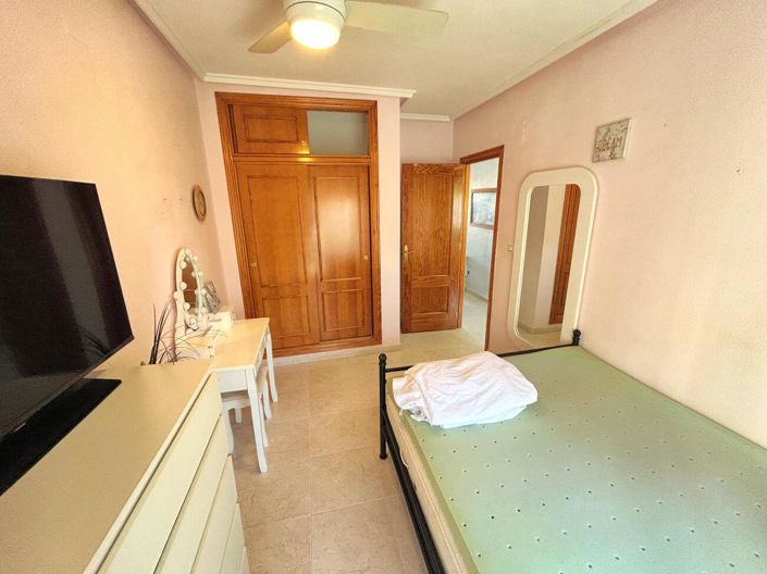 Image No.21-4 Bed Townhouse for sale