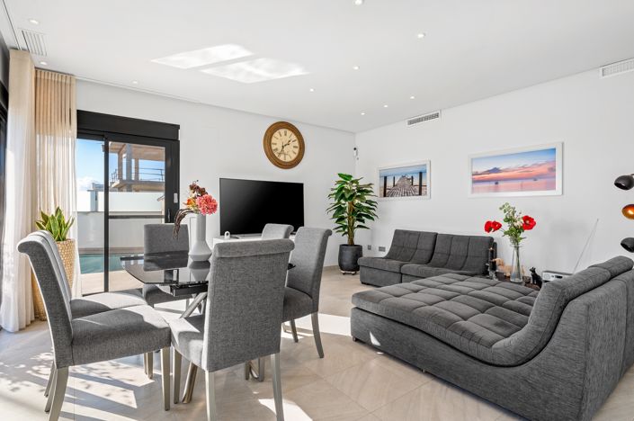 Image No.3-3 Bed Villa for sale