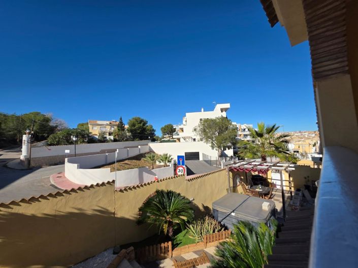 Image No.28-4 Bed Villa for sale