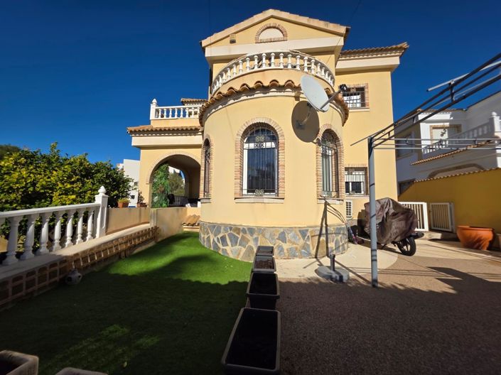 Image No.5-4 Bed Villa for sale