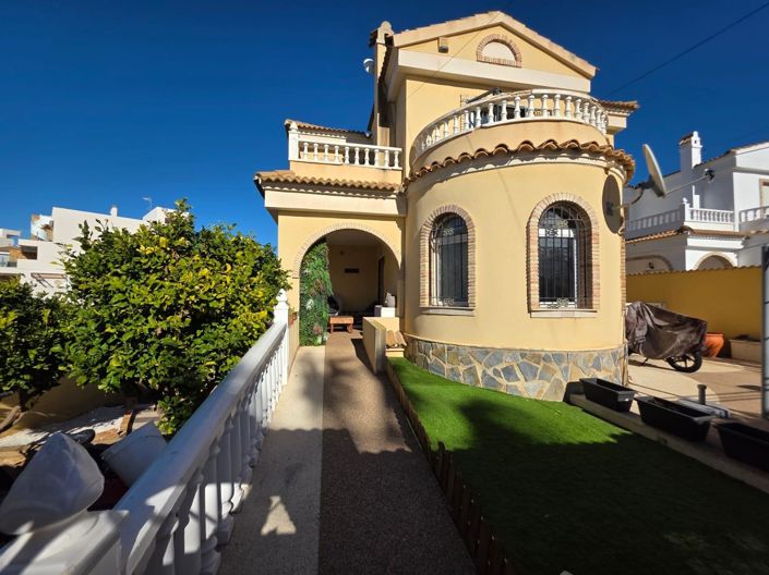 Image No.8-4 Bed Villa for sale